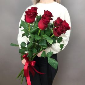 9 длинных роз 120 см 