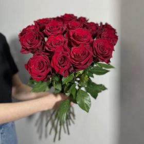 17 длинных роз 130 см